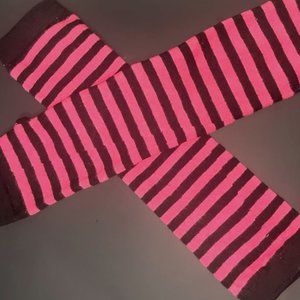 Pink and black stripped arm warmers